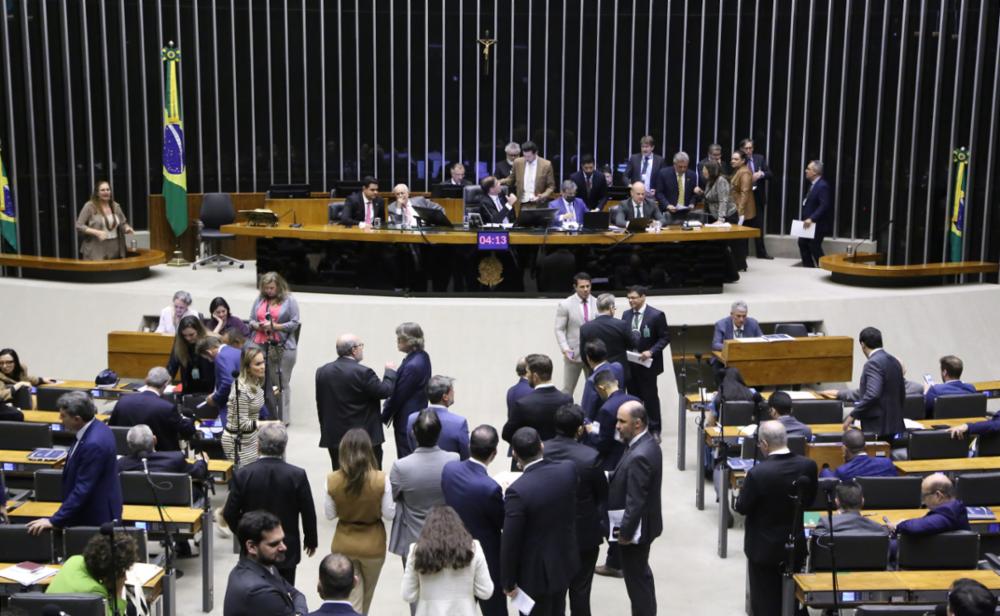 Câmara aprova projeto que dificulta progressão de regime para condenados por crime hediondo