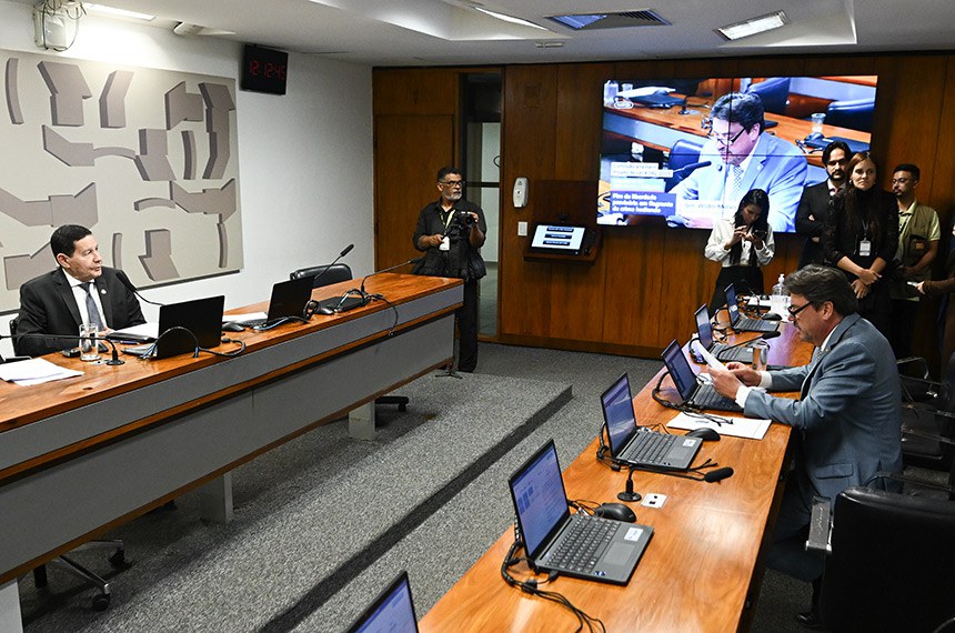 Vai à CCJ projeto que dificulta liberdade provisória para presos em flagrante